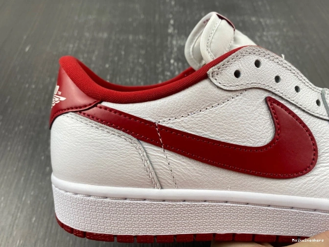 MaikeSneakers 1 Varsity White 705329-101 Jordan Low Red Retro 0711